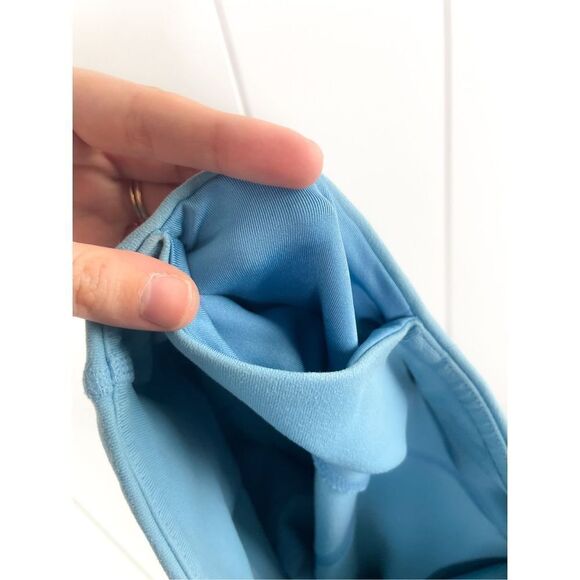 Alo Blue Bike Short Capri Leggings Size XS - Picture 8 of 9